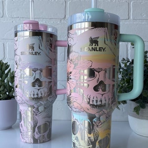 Skulls and Hibiscus Engraved Stnley 40oz Tumbler image 7