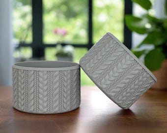 JANICE (Frost Grey Logo) | Cable Knit Sweater | Silicone Tumbler Boot