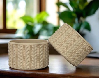 JEANNE (Beige/Stan Cream logo) | Cable Knit Sweater | Silicone Tumbler Boot