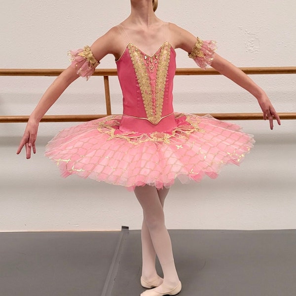 Professional pink and gold ballet tutu- child size 8/10