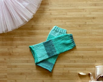 Handknit ballet legwarmers-short in mint