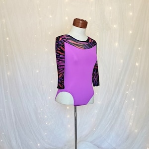 Women&#39;s Ballet Leotard in Fuchsia with black print mesh and 3/4 length sleeve