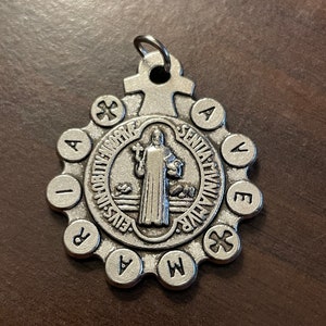 Saint Benedict/Ave Maria Finger Rosary