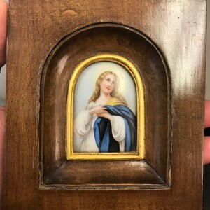 Mm54 vintage porcelain of Mary