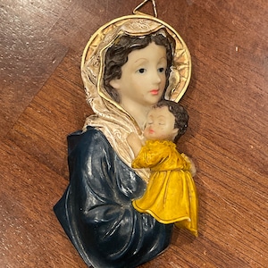 Vintage Madonna Of The Streets Plaque (5.25 Inch)