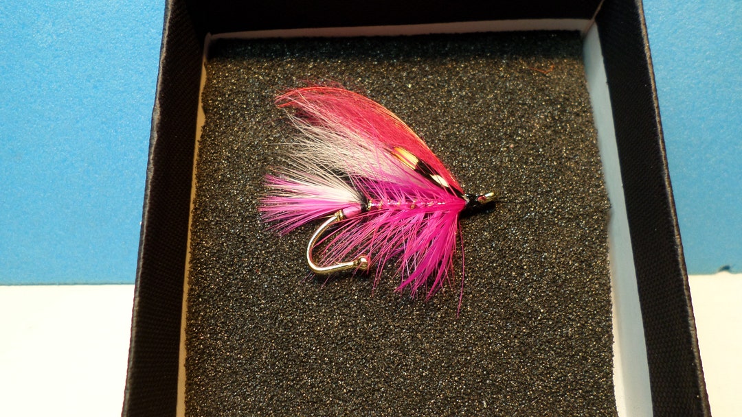 Fuschia Pink Superior Quality Salmon Fly Brooch Pin Etsy