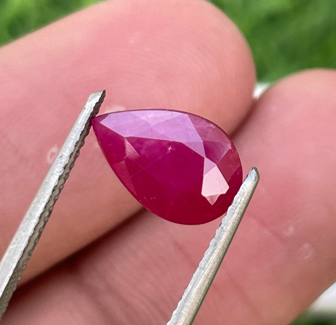 IGITL Certified Natural Ruby Loose Gemstone Pear Shape 2.36 Carats, 11 ...