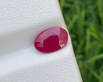 IGITL Certified Natural Ruby Loose Gemstone Oval Shape, 1.44 Carats, 8.5 x 5.6 mm, Deep Red Ruby July Birthstone For High jewellery making.