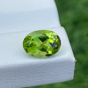 Natural Peridot Beautiful Oval Shape, Weight 2.15 Cts, Slightly Included, August Birthstone, Size 9.3 x 6.6 mm Peridot For jewellery