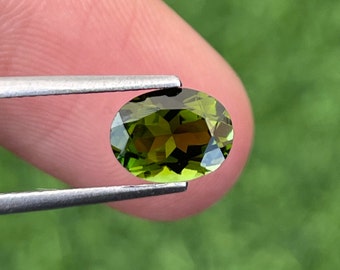 Natural Tourmaline Loose Gemstone Oval Shape, Loupe Clean, Weight 1.35 Carat, Size 8 x 6 x 4 MM, Tourmaline Gemstone For Jewelry.