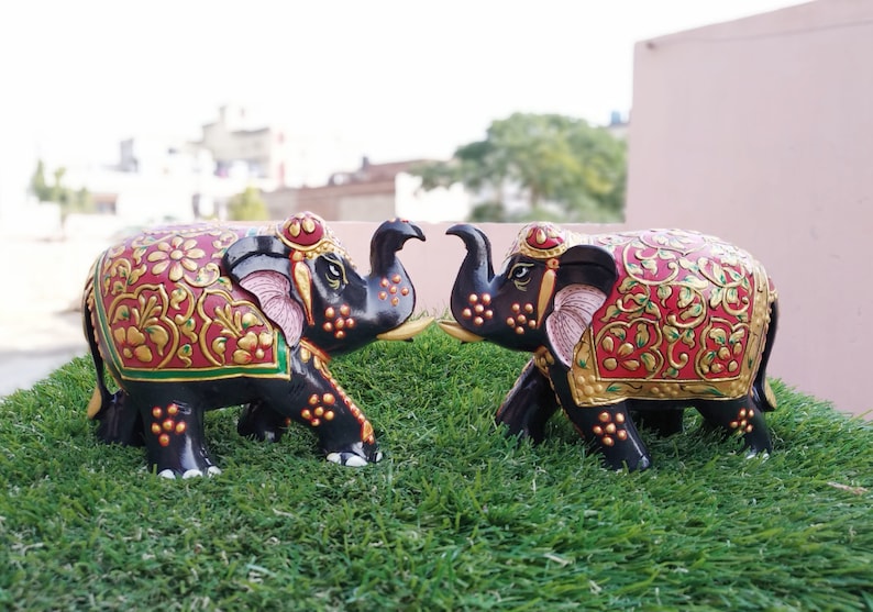 Bedroom L X W X H 14 X 7 X 10 CM Elephant With Trunk Up In Wooden Multi color Hand carved Gifts /& Animal Figurines Decor Living