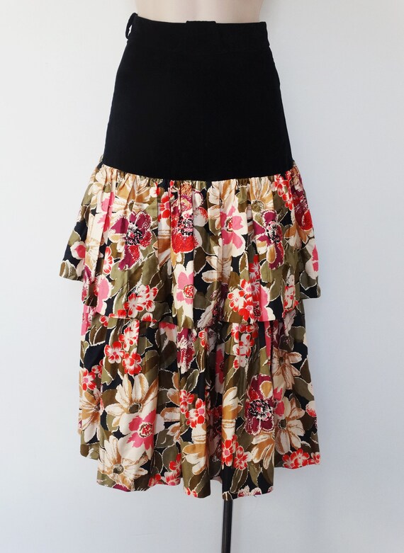 Vintage VTG 80s Black Velvet Vibrant Floral Print
