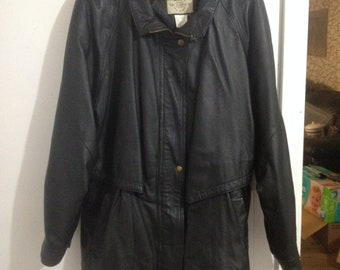 Mens Black Genuine Leather 3/4 Length Coat. Size 18.