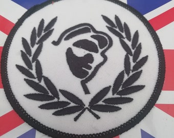 Gestickter Roller Patch Badge im Ska Mod Stil, aufnähen 10cm breit. Overlockkante