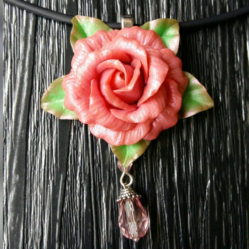 Pink rose set jewelry Clay roses set Floral jewelry Delicate mom gift Rose set earrings and necklace Roses for polymer clay Pink wedding set