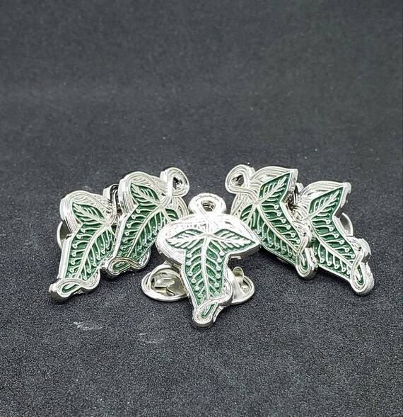 Leaf of 2024 lorien lapel pin
