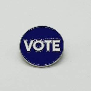 Vote Emaille Pin