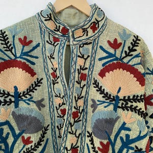 Suzani embroidery women jacket,kantha Floral jacket,Kantha Vintage handmade jackets Coat,Designer kimono jackets for girls,boho bomber gifts