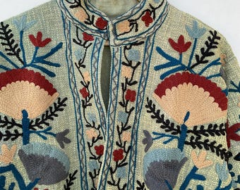 Suzani embroidery women jacket,kantha Floral jacket,Kantha Vintage handmade jackets Coat,Designer kimono jackets for girls,boho bomber gifts
