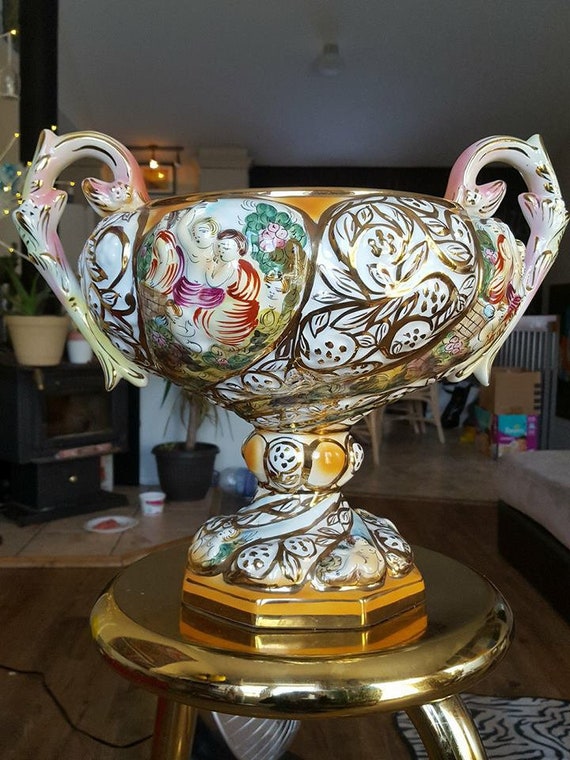 Exquisite Capodimonte Reproduction Made in Italy Circa 1950s All