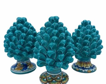 Sicilian pine cone Caltagirone, height 15 cm Verderame color by immersion with decorated stem - Random stem decoration (1Pz)