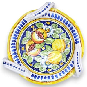 Scalloped centerpiece in Caltagirone ceramic - Ø 30 cm approx. with handles, lemon, pomegranate and flower decoration