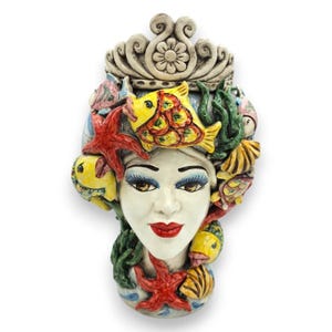 Moor&#39;s head in Caltagirone ceramic - h 30 cm (1 unit) with crown, applications of fish, coral and starfish