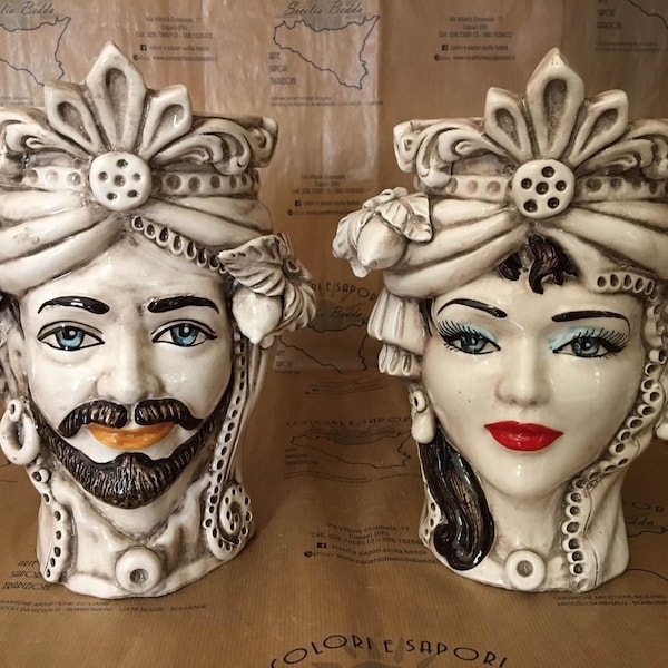 Cabeças de mouros sicilianos em cerâmica Caltagirone inteiramente modeladas à mão H.28 L.19