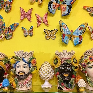 SICILIAN HEAD, Sicilian Moor&#39;s head in Caltagirone ceramic entirely hand-modelled H.30 L.20 artisanal, 4 seasons line
