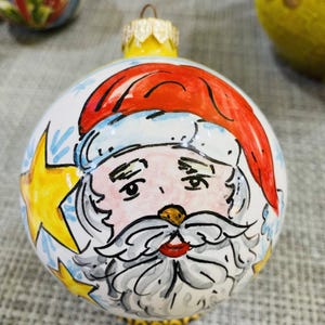 Large hand-decorated ceramic Christmas ball, diameter 9/10 cm.