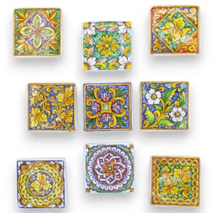 マグネットブリック マグネット L 約5 x 5 cm （1個）シチリア陶器、ランダムな装飾