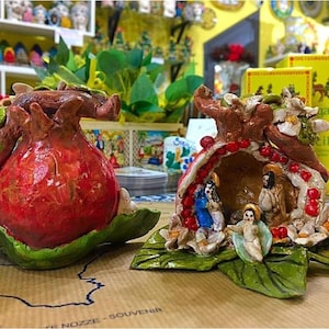 Artistic Sicilian Nativity Scene entirely hand-made and decorated - Fruit Collection: POMEGRANATE