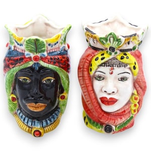 Pair of Moorish heads in Caltagirone ceramic, h 13 / 14 cm approx. crown and turban, multicoloured M01