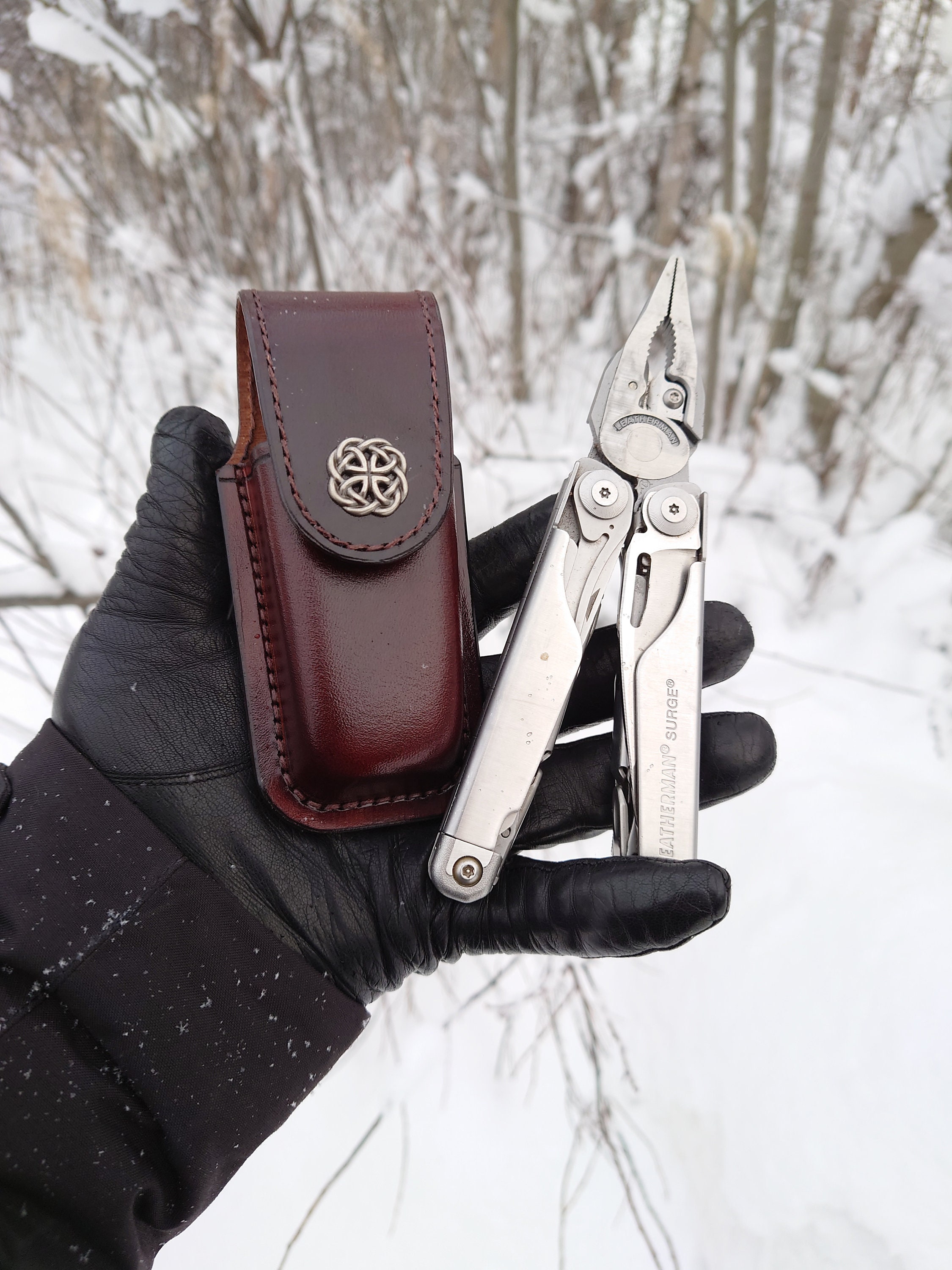 custom leather pouches