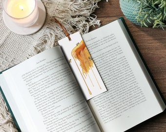 Honey Bee Bookmark | Bee Bookmark | Animal Bookmark | Bee Gift | Wildlife Bookmark | Book Lover | Reader Gift | Gardener Gift