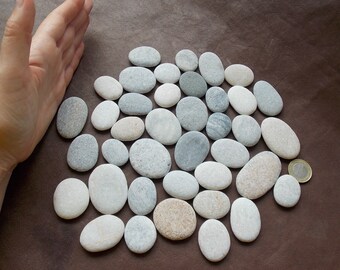 40 Smooth Beach Rocks: Flat Sea Stones for Pebble Art (3-5cm)