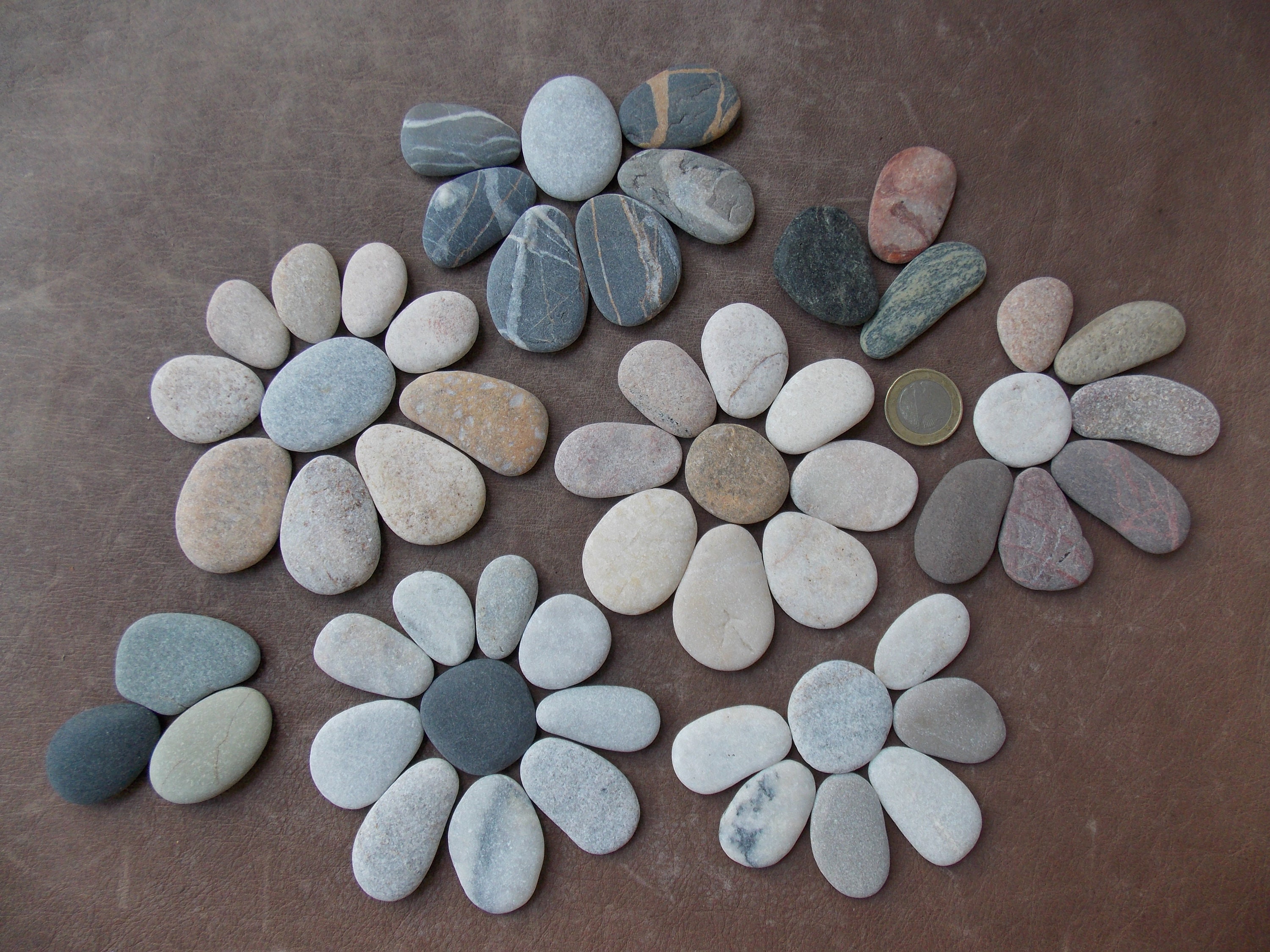 Manualidades. Piedras para Pintar Naturales de Playa Decoración Planas ovaladas 