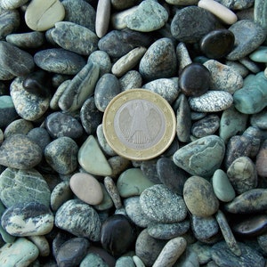 Natural jasper mix; Miniature decorative sea pebbles; Fairy house little small stones; Tiny craft stones bulk; Smooth mini beach pebbles