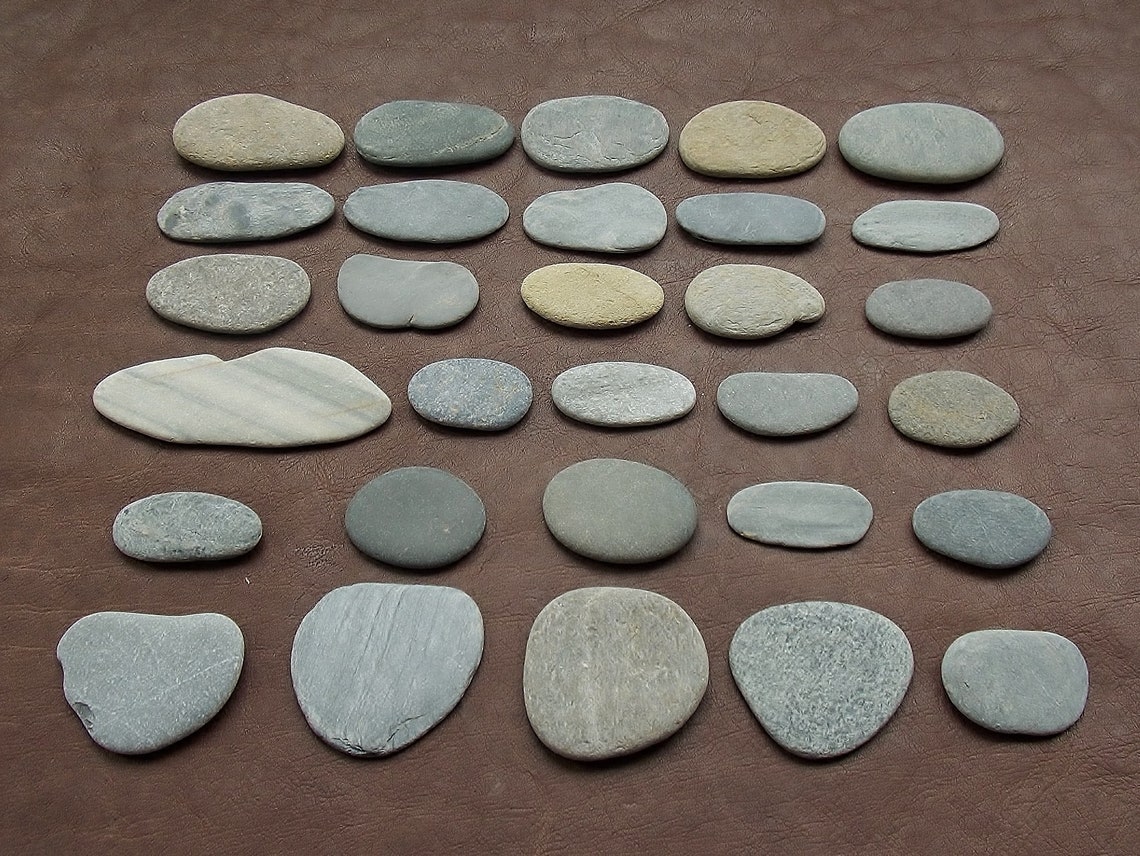 30 flat slate rock pebbles. Thin grey slate stones for pebble Etsy