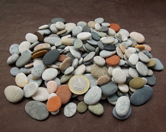 50+ Well-chosen smooth oval & round beach sea stones for pebble art crafts; Bulk baby size colorful sea rocks; Flat tiny to small 0,6"-1"