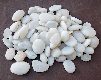 Vita medelhavsstrandstenar: 450 g tumlade stenar i bulk (1,2-3,8 cm)