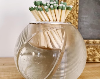 W & R Carltonware Bryant and May's Swan Vestas Ceramic Match
