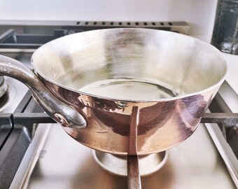 Antique Gaillard Copper Splayed Pot from Hotel Guillaume le Conquérant