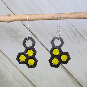 Boucles d&#39;oreilles pendantes en bois nid d&#39;abeille