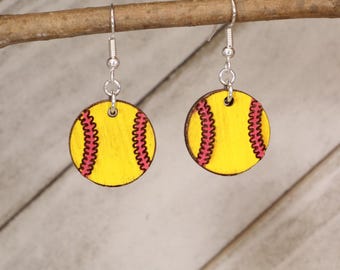 Softball Ohrringe aus Holz | Hypoallergen, Game Day Schmuck