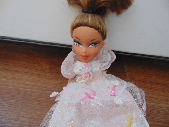 collectible bratz dolls