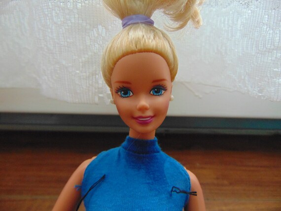 roller skating barbie