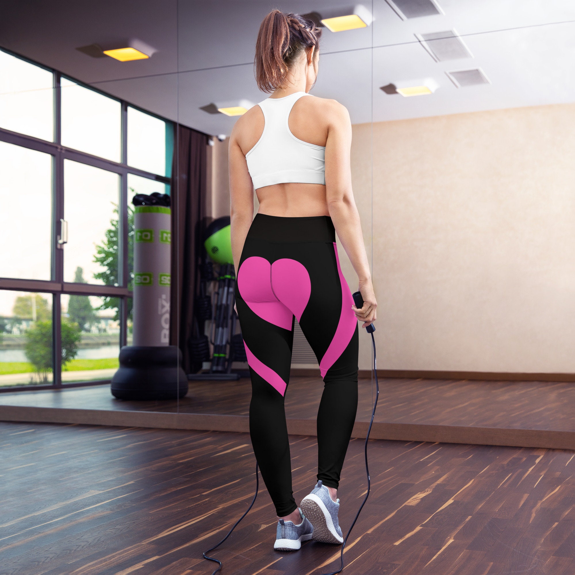 Stylish Heart Shape Butt Lifting Design Tight Yoga Pants with Pockets for Women  Running Sports Leggings for Gym Class Soft Pilates Capris - China Yoga  Capris with Pockets and Soft Pilates Capris