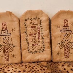 Tag Set Snow Canes Primitive