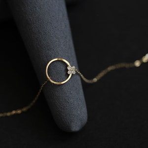 14k solid gold Crystal Clover lucky Circle round flower bracelet Dainty minimalist jewelry Minimal Minimalist Bridesmaid Bride Wedding Gift